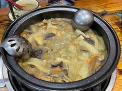 -菌之家·专业纯野生菌火锅·特色炒菌