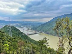 -严子陵钓台(富春江小三峡)