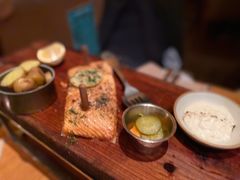 现烤三文鱼-THE CANNERY&JUJU 新鲜海鲜·牛排美食酒廊