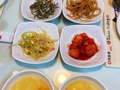 餐前小菜-益百岁牛尾汤(香山路店)