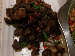 -兔行天下-鸿鹤鲜锅兔(中海国际店)