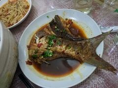 -天乐农家鱼头王(天目湖店)