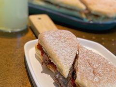 澳大利亚牛肉烤腌彩椒三明治-BOCATA 西班牙餐厅(三里屯店)