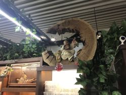-灵彩珠宝(朗香街店)