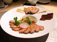 -穹六人间 people 6(岳阳路店)