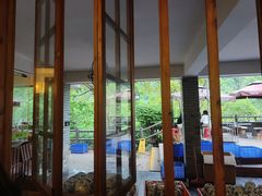 -楠柏弯休闲山庄(梨花溪店)