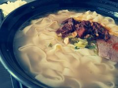 -花溪巷牛肉粉(泉城路店)