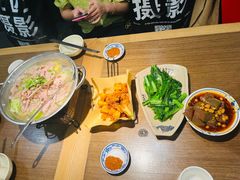 -肖四女乐山跷脚牛肉(世博源店)