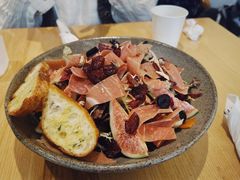 -WHEN PIGS FLY当猪飞