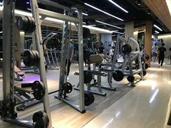 -威克健身游泳(万菱汇店)
