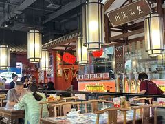 -川流不息·地道川菜·小龙虾(新松江路店)