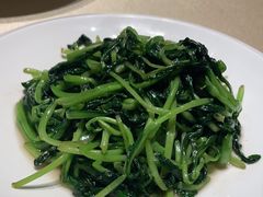 -八府香鸭·啫啫煲(华山路店)