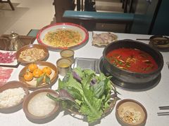 -贵府酸汤牛肉火锅·贵州老字号(飞山街店)