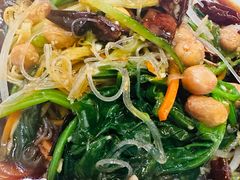 -闯关东东北农家菜(崂山石老人店)