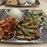 今天吃得好丰富
