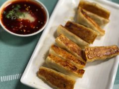 虾肉锅贴-众口斋锅贴(银泰城店)