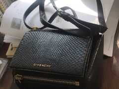 -GIVENCHY(比斯特苏州购物村店)