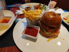 -WOLFGANG PUCK KITCHEN & BAR(迪士尼小镇店)
