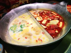 -湊湊火锅·茶憩(打浦桥日月光店)