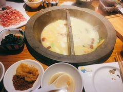 特色草帽鱼-咕嘟草帽鱼·牛奶一样的鲜鱼汤(包河万达广场创始店)