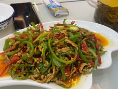 -覃记海鲜美食餐厅