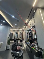 -老肖男士理发店