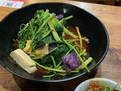 -万记麻辣烫国展总店