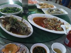 -四川小胡子海鲜(丁村万人海鲜广场店)