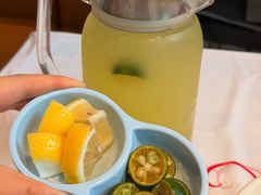 -肥肥虾庄·金牌油焖大虾(汉街SKP店)