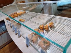 -VERIE BAKEHOUSE