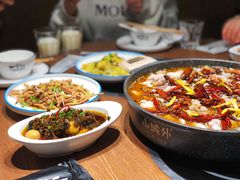 -山城外·非遗酸菜鱼(财富中心店)