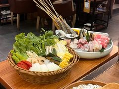 -樾餐厅泰式海鲜火锅(民歌湖店)