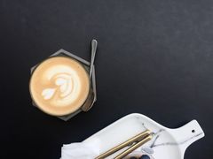 -UNI UNI(环亚凯瑟琳店)