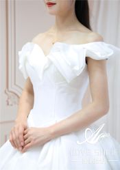 -LOVE SHINE婚纱·红鼎庄龙凤褂·妈妈装定制