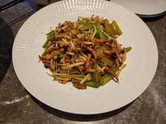 -闫府私房菜·百年鲁菜(恒隆店)