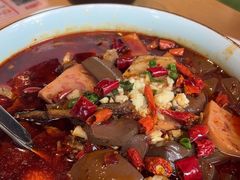 -渝信川菜 · 川味家常菜(财富购物中心店)