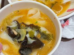 -顺溜·手工刀削面·黑金店(铜锣湾店)