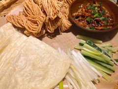 -魏铭鱼头捞饭(晋阳路店)