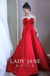 -Lady  Jane高端婚纱礼服馆