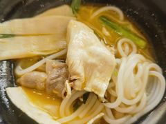 -桥香园过桥米线(国贸店)