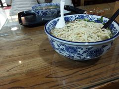 -陇上全荟兰州传统牛肉面(延吉路店)