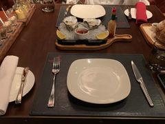 -恰餐厅及酒吧 CHAR Bar & Grill (北京丽都皇冠假日店)