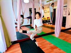 -Yvon yoga 瑜伽·精准体态管理中心