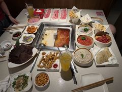 -海底捞火锅鲜切牛肉主题店(长寿路店)