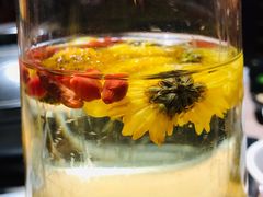 养生枸杞菊花茶-探窝·竹笙椰子鸡(杨箕店)