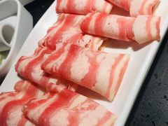 谷饲相间肥牛-锅说大脸毛肚重庆老火锅(佐阾店)