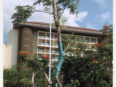 -三亚湾海居铂尔曼度假酒店