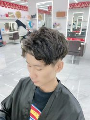 -朗峰专业美发沙龙