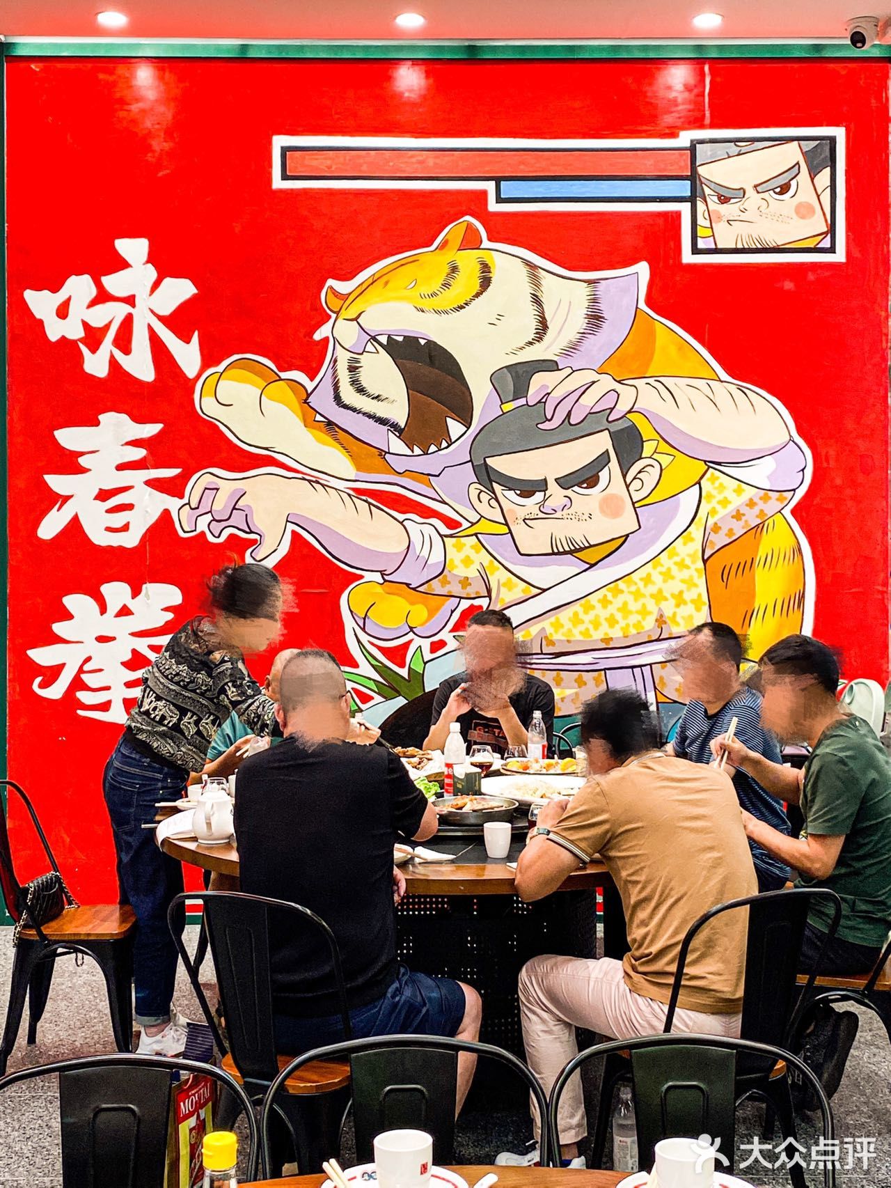 找了几家店最后来到了这家专吃生蚝的店‼️