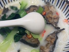 -鲜越鲜鱼粉(财富购物中心店)